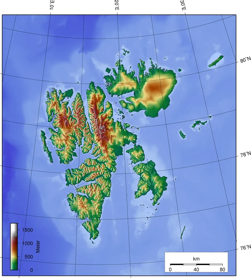 Huippuvuorten topografinen kartta jäätiköineen ja vuonoineen